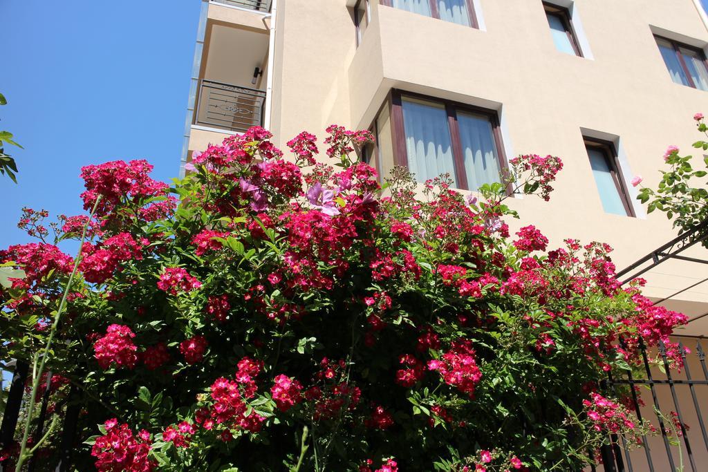 Flowers Apartments Nesebar Exterior photo